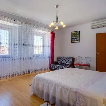 Aquamare 4*