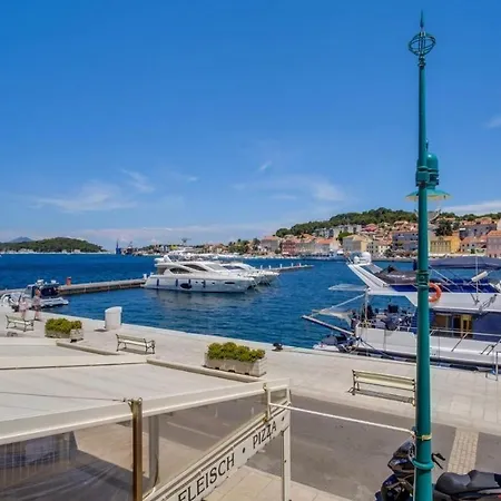 Πανσιόν Aquamare